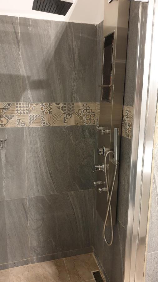 Old Town Bliss Apartman Bukarest Kültér fotó
